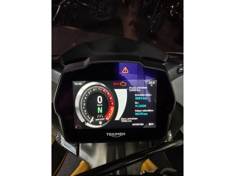 TRIUMPH SPEED TRIPLE 1200 RR