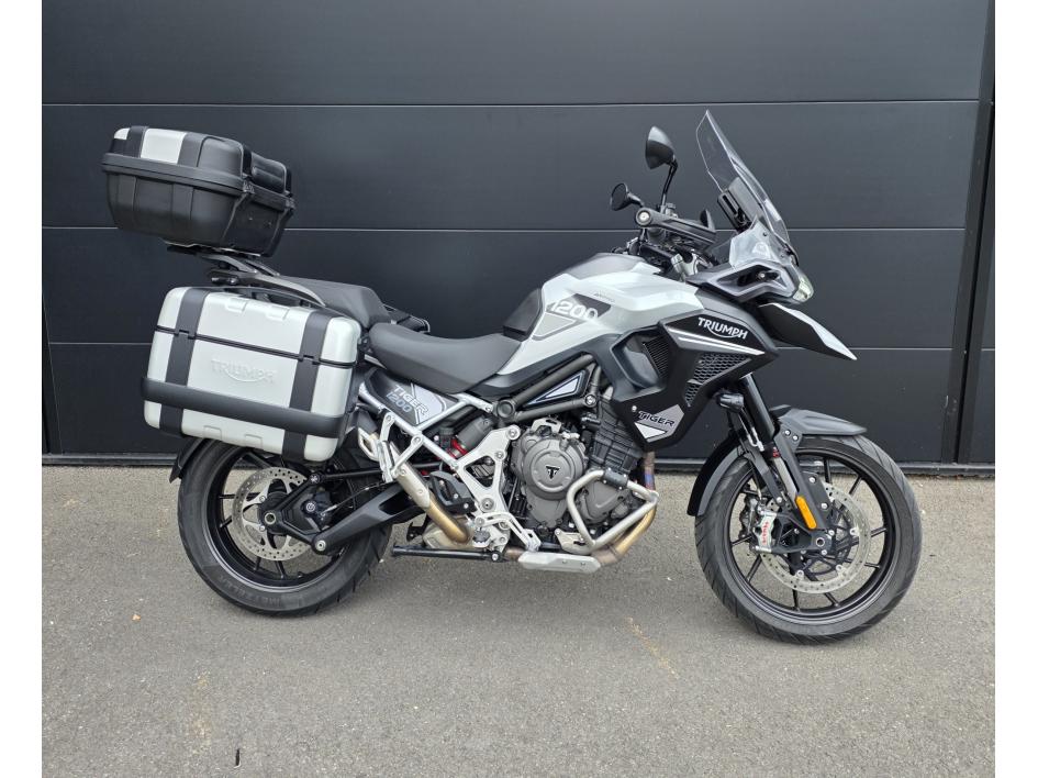 TRIUMPH TIGER 1200 GT PRO