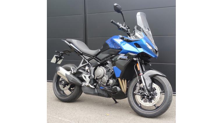 TRIUMPH TIGER 800