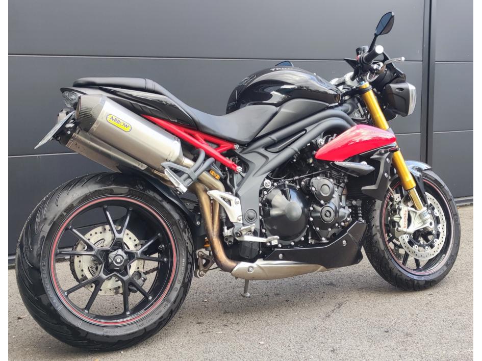 TRIUMPH SPEED TRIPLE 1050 R