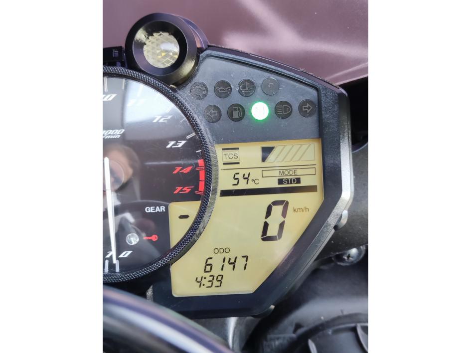 YAMAHA YZF 1000 R1 CROSS PLANE ABS / TCS 2013