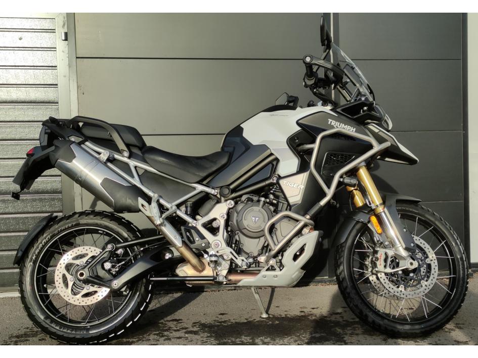 TRIUMPH TIGER 1200 RALLY EXPLORER